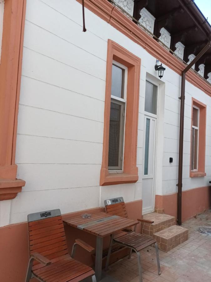 Casa Liveni Apartman Bukarest Kültér fotó