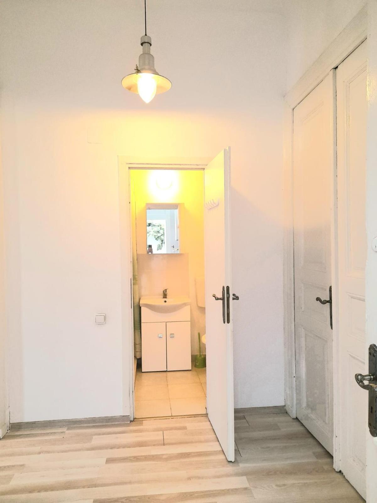 Casa Liveni Apartman Bukarest Kültér fotó
