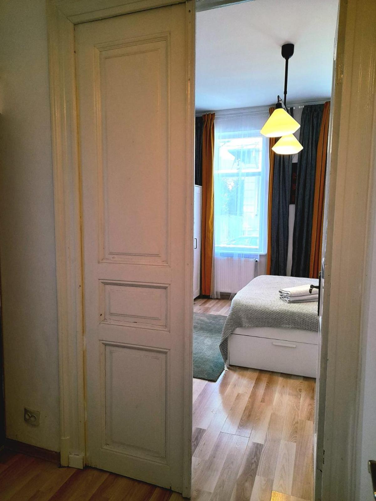 Casa Liveni Apartman Bukarest Kültér fotó
